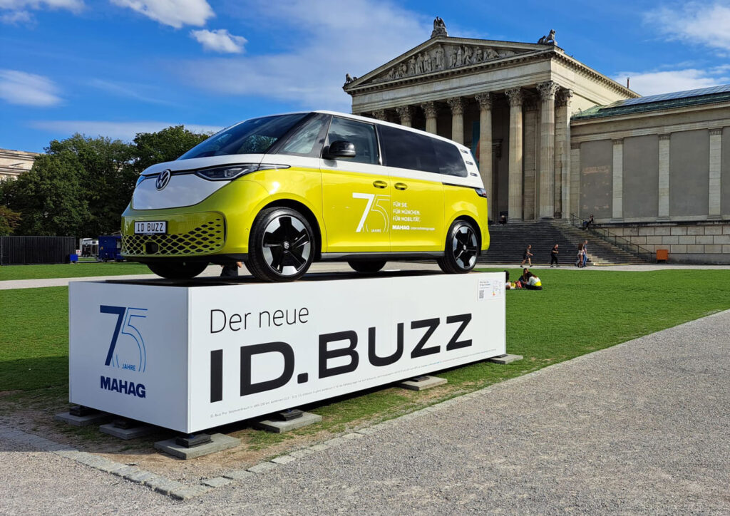 VW ID AM KÖNIGSPLATZ